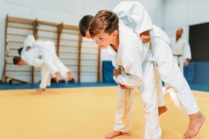 Kinder ueben Judo